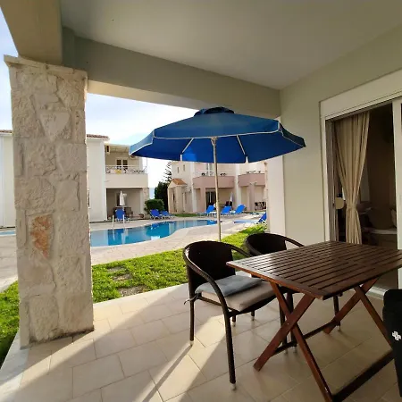 Villa Court Kalamákion
